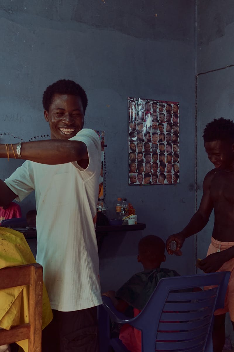 Salon de coiffure afro AEREVO – Togo